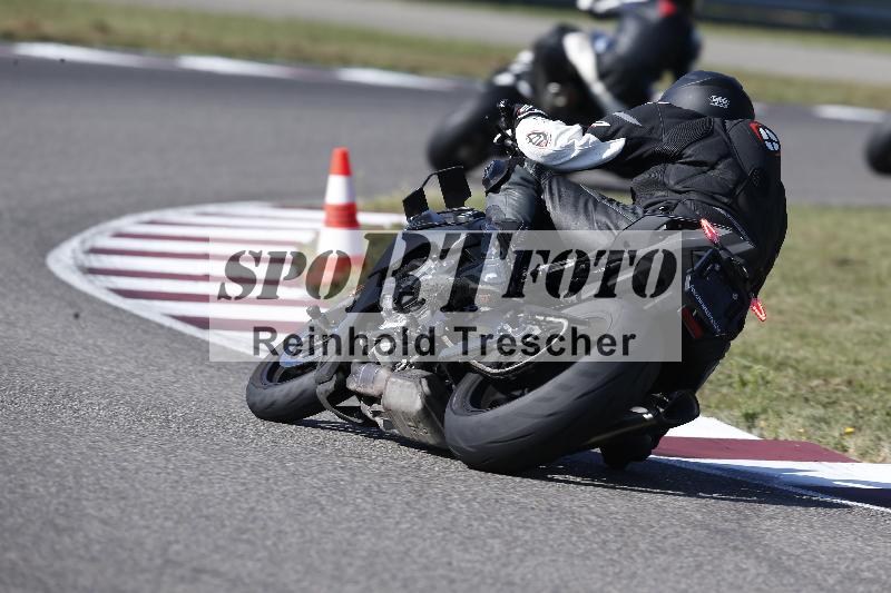 /Archiv-2025/49 26.08.2025 Cornu Master School ADR/blau-bleu/49